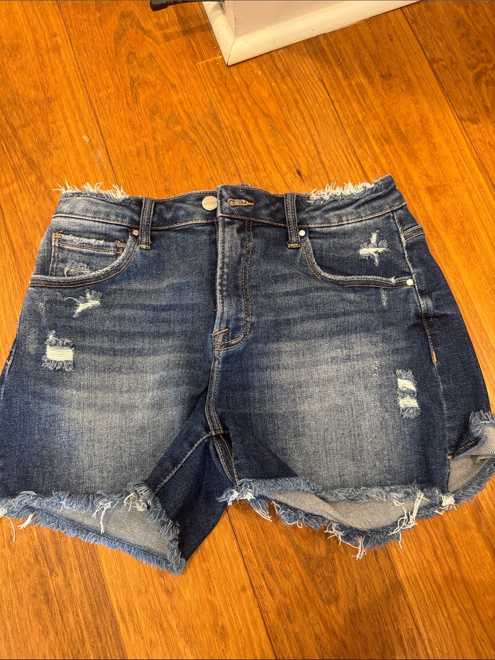 Frayed Hem Distressed Denim Shorts - Blue